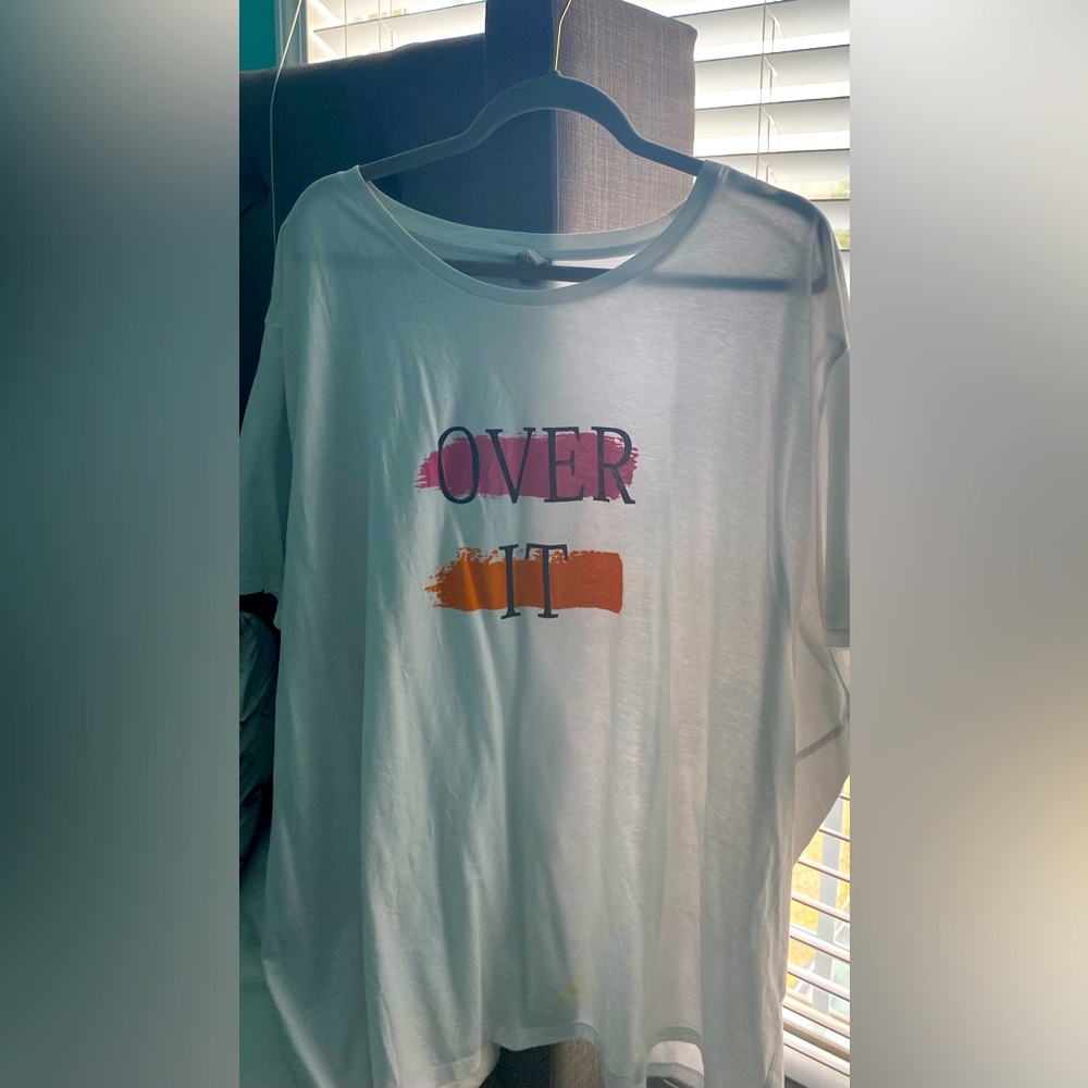 Hello, I am selling a asos shirt the size is a 26